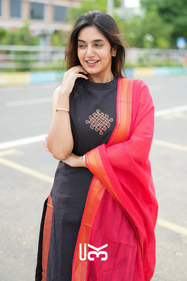 Handloom Kurta set (Dress) In Black