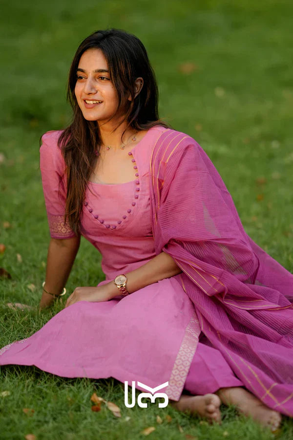Kurta set (Dress) In Pink