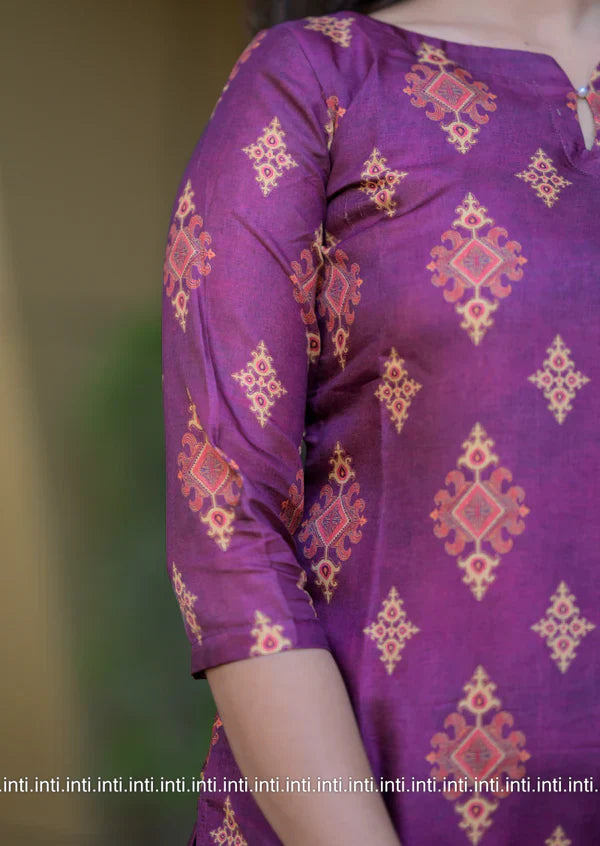 "Wine Temptation" Kurti Fabric - Kolam silk
