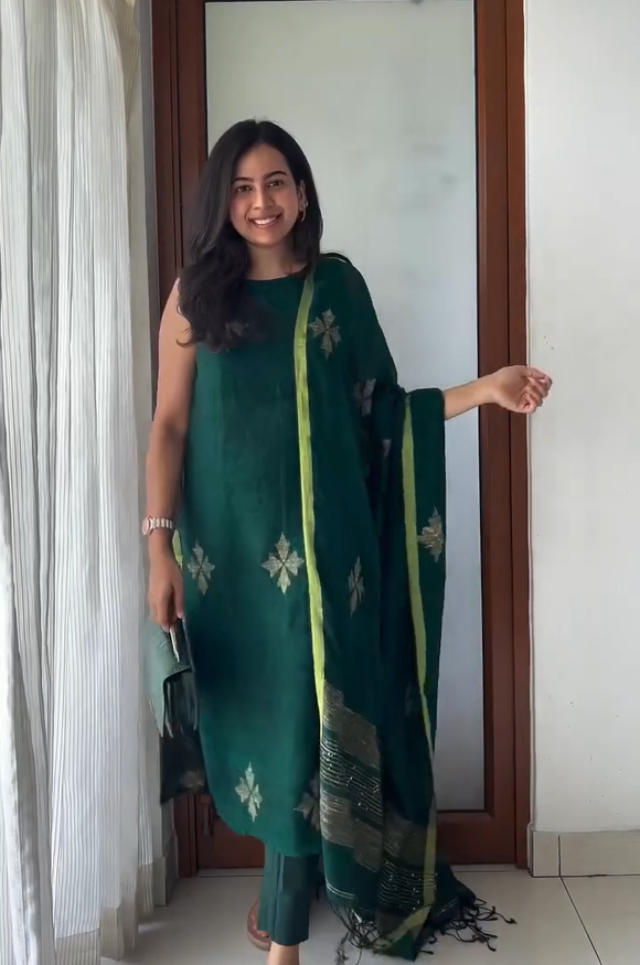 Pooja kurta set