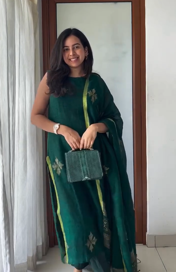 Pooja kurta set