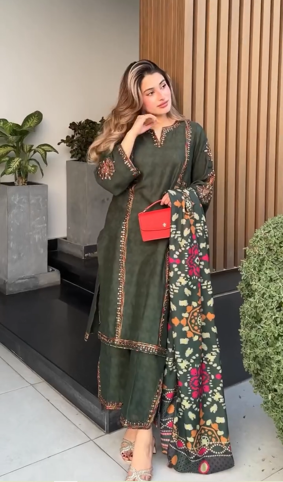 Ramsha Riwayat Luxury Lawn